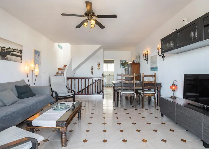 Вилла Plaza Cadiz 10 Нерха