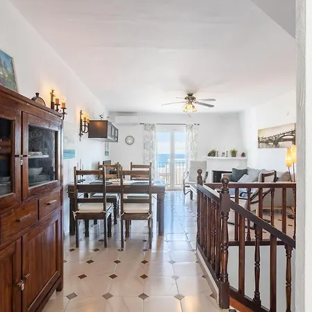 Plaza Cadiz 10 Вілла Нерха