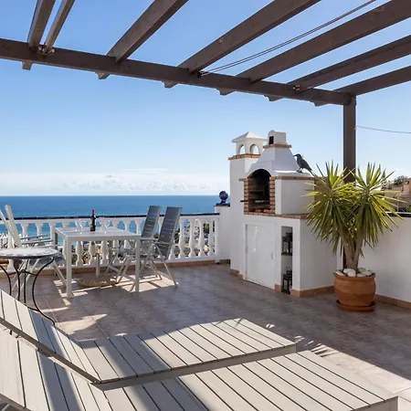 Plaza Cadiz 10 Villa Nerja