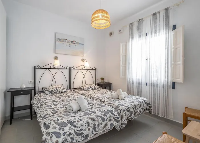 Plaza Cadiz 10 * Nerja